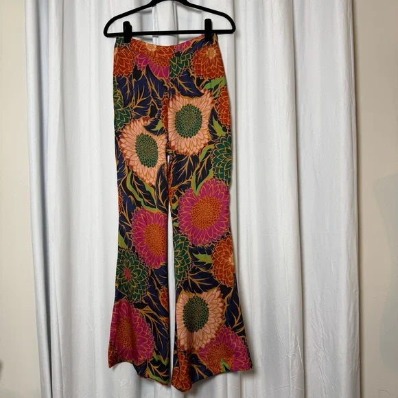 Farm Rio Vintage Garden Satin Flare Pants Womens Small NWT Luxe Boho - Picture 3 of 16